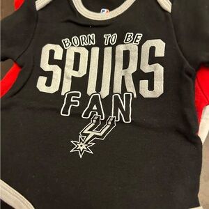 3x Spurs onesies